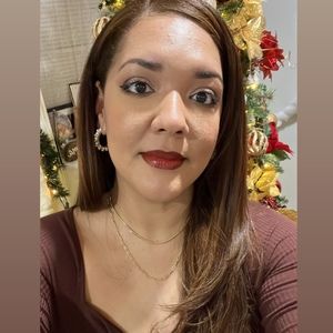 Meet your Posher, Karina